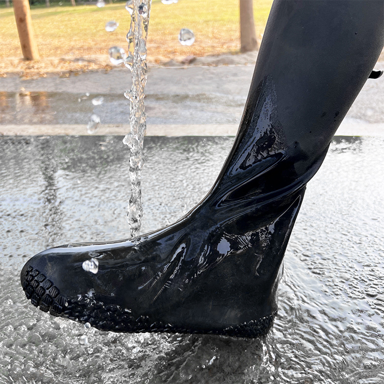 Step Up Your Shoe Game with Silicone Shoe Covers: A Game-Changer for Rain and More!