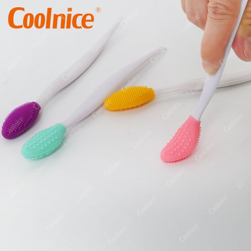 Double-Sided Lip & Nose Brush