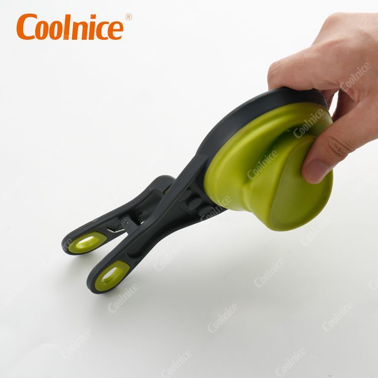 Folded Food Scoop Spoon with Sealing Clip