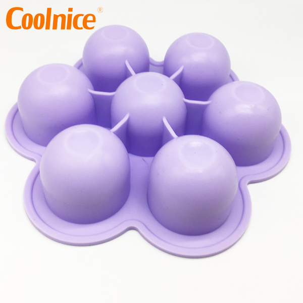 7 in 1 round ice tray with lid